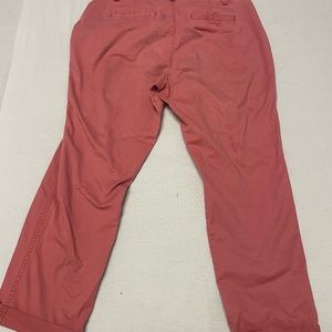 GAP girlfriend size 10 capris light blush red color.